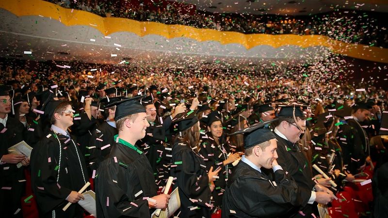 We are so excited to celebrate Winter Commencement Dec. 19-20! 🎓🎉  

Catch the live video stream of each ceremony at UND.edu or facebook.com/uofnorthdakota.

LEARN MORE: bit.ly/2rPPgwl

#UNDproud