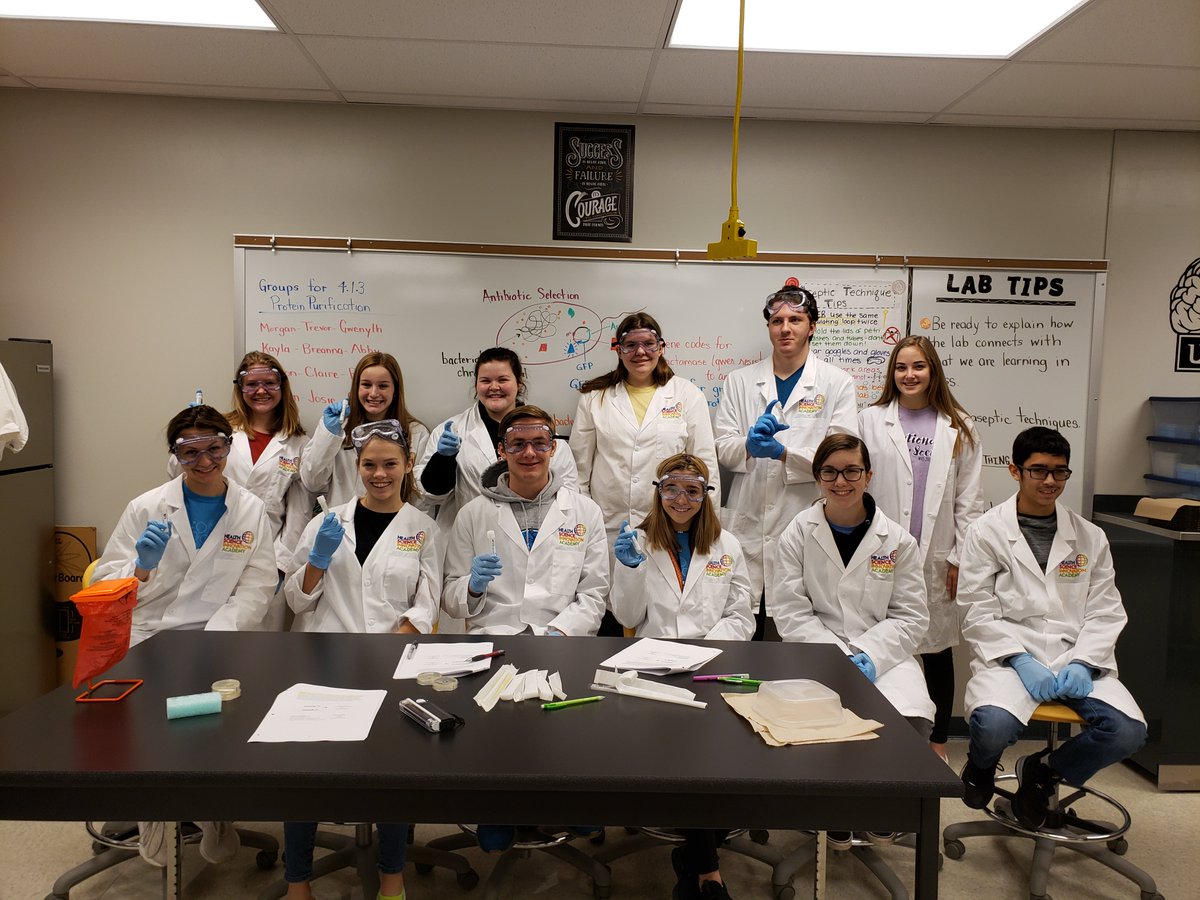 FRCCBioMed's tweet photo. This amazing group successfully completed Medical Interventions, now on to Biomedical Innovations in January! #learningtogether #readyformore https://t.co/NN6IU7yORR