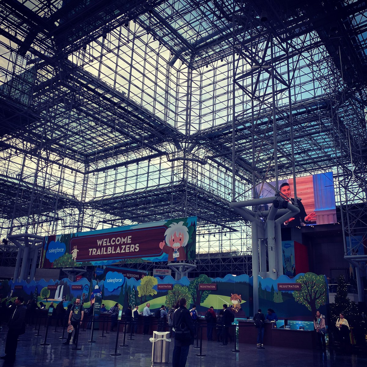 Feels good to be amongst Ohana at the #SalesforceTour in New York City today!