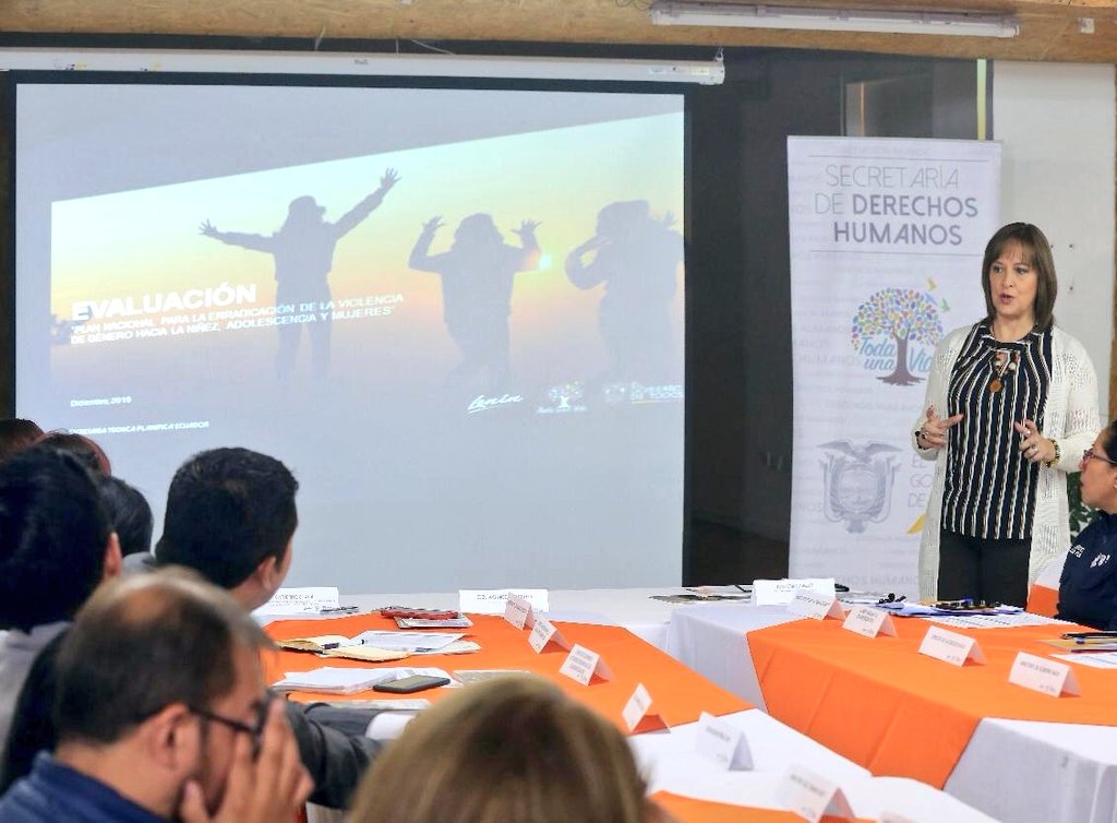 PlanificacionEc's tweet photo. "Desde #PlanificaEcuador consideramos la importancia de contar con servicios especializados para víctimas mujeres, niñas y adolescentes en las casas de acogida", @KathyArgottyP, titular de #PlanificaEcuador https://t.co/17gcfN4Yrd