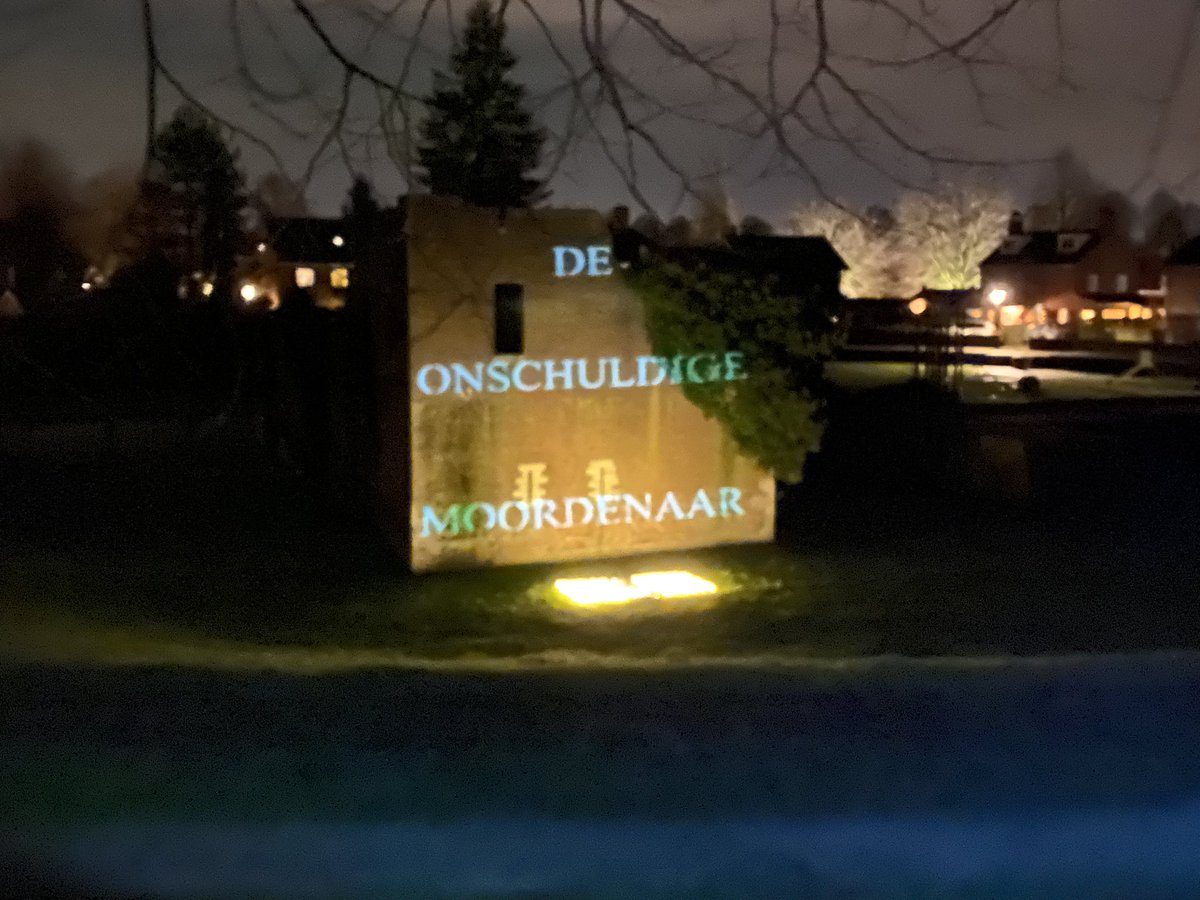 ThomBlankers's tweet photo. Wow! Heusden is natuurlijk altijd al een plaatje. Maar nu tijdens ‘Licht op de Vesting’ is het helemaal een juweel!
@RBTDeLangstraat #brabantisopen https://t.co/JrTHLqfG9x