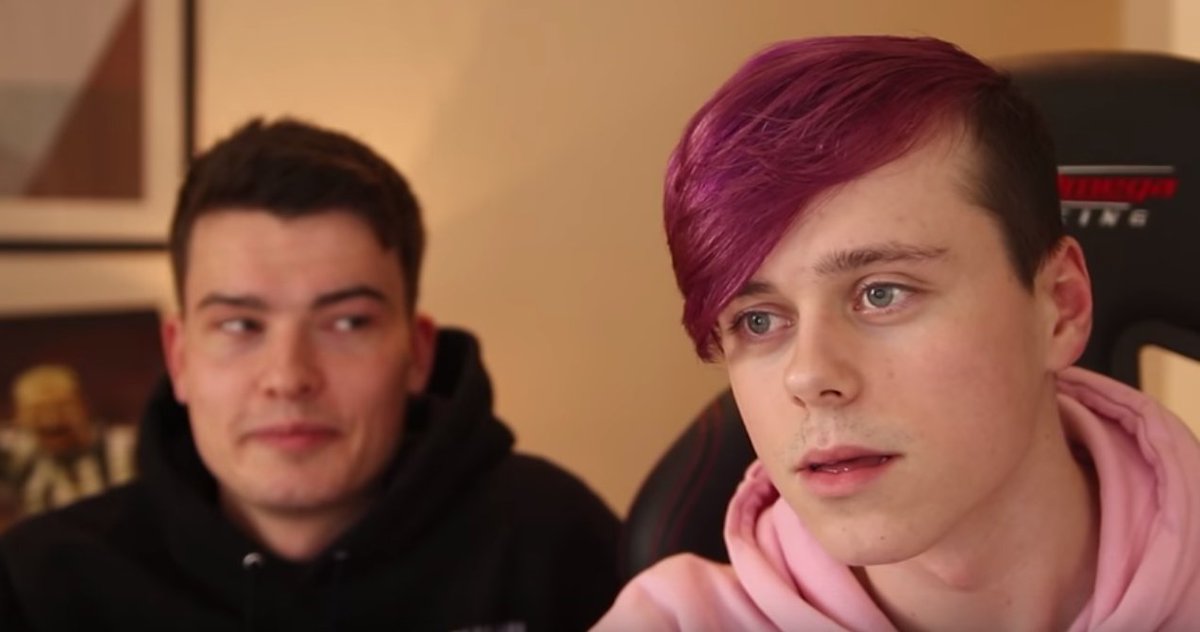 MidlandsThis's tweet photo. I wish someone loved me the way @willne looks at @ImAllexx https://t.co/xGpwibIzjl