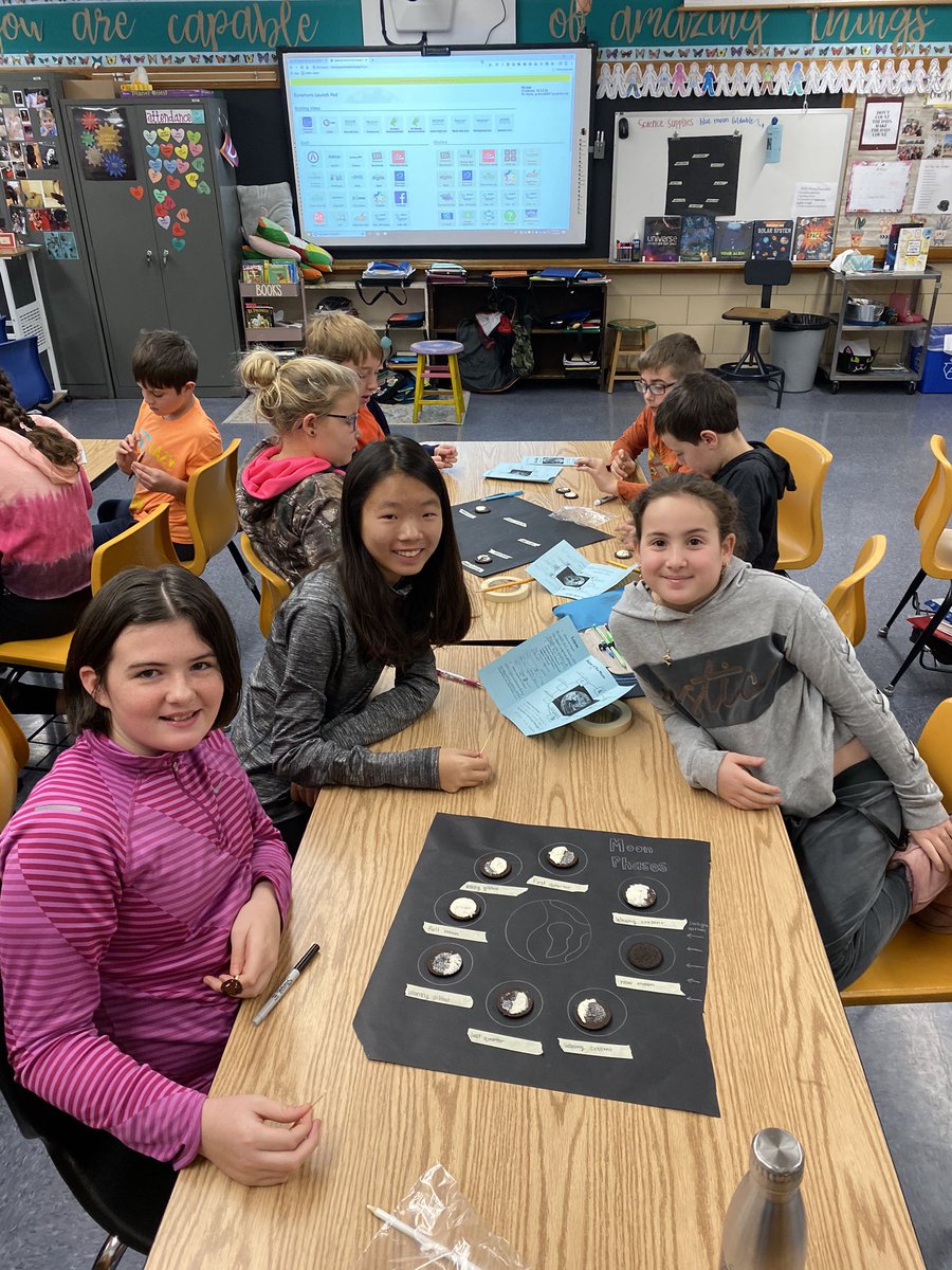 SycamoreRed's tweet photo. Oreo moon phases were a sucess! 🌕🌖🌗🌘🌑 one more day for these fifth graders until winter break ❄️☃️ @EHGreeneSchool https://t.co/LFqH0vh5WY