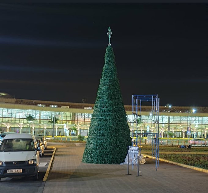 View image on Twitter