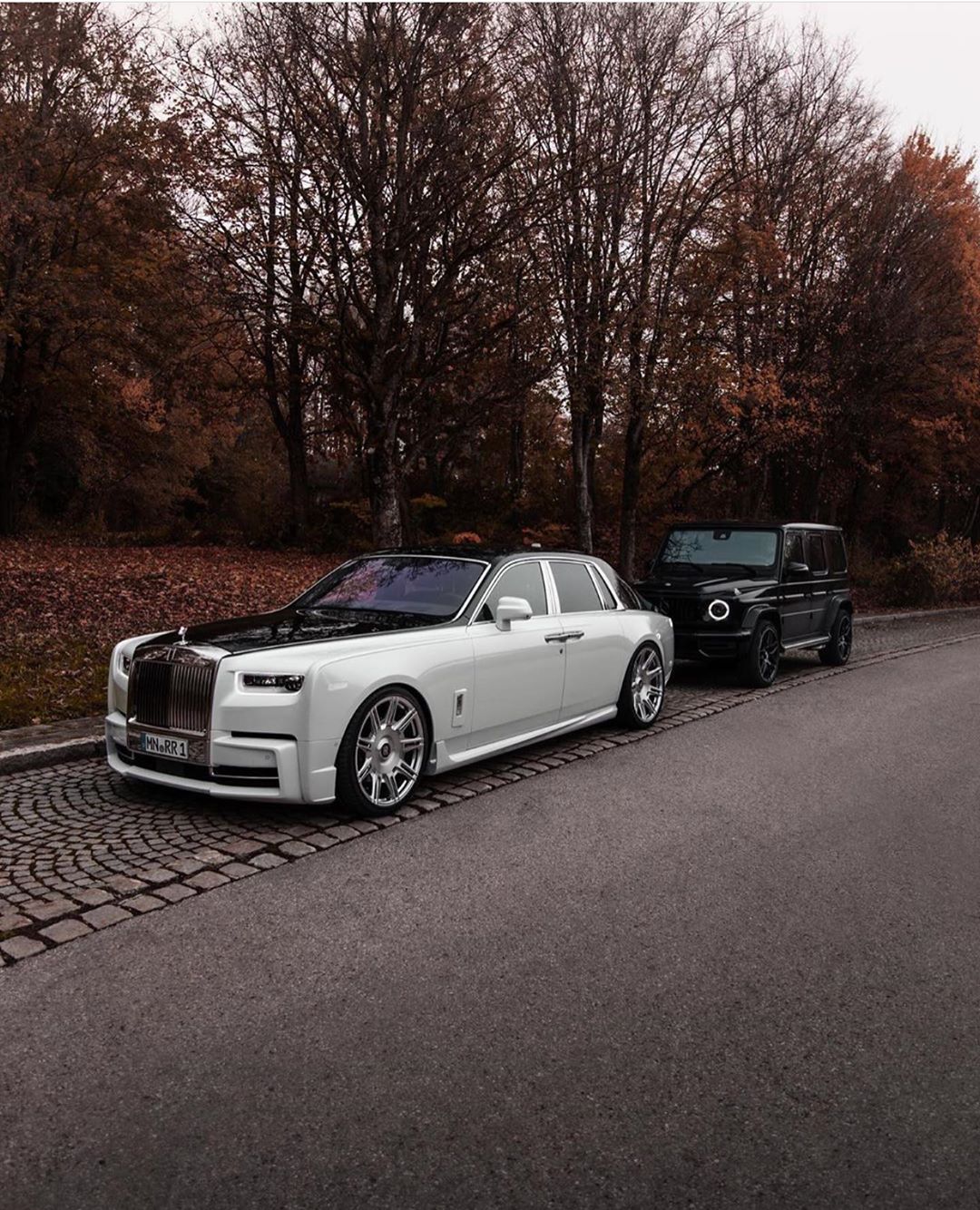 RollsRoyce Phantom vs MercedesMaybach SClass #17 RollsRoyce Phantom vs MercedesMaybach SClass