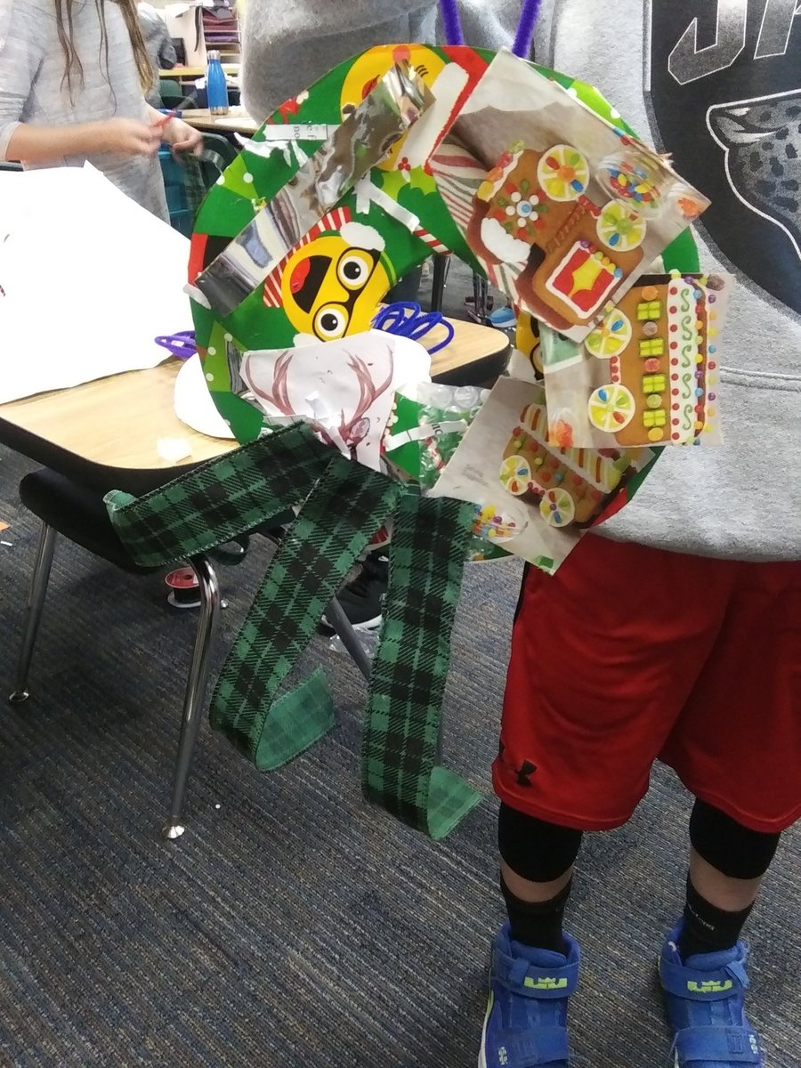 Elizabeth Fox tweet media