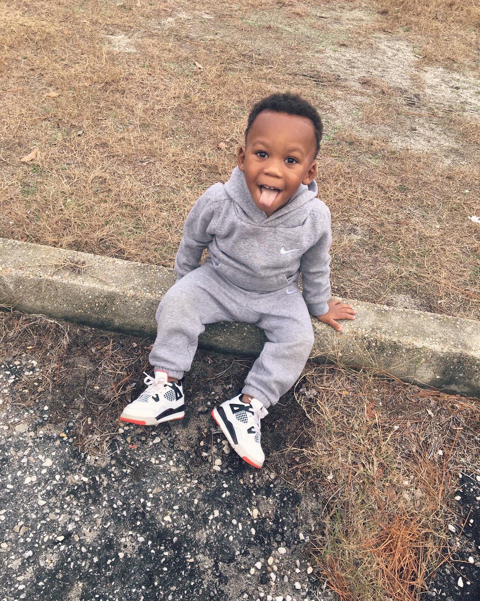 MoDrugz_'s tweet photo. My babies forever, idc how big they get ‼️🤞🏽💕🖤 https://t.co/jFjWIf8D0E