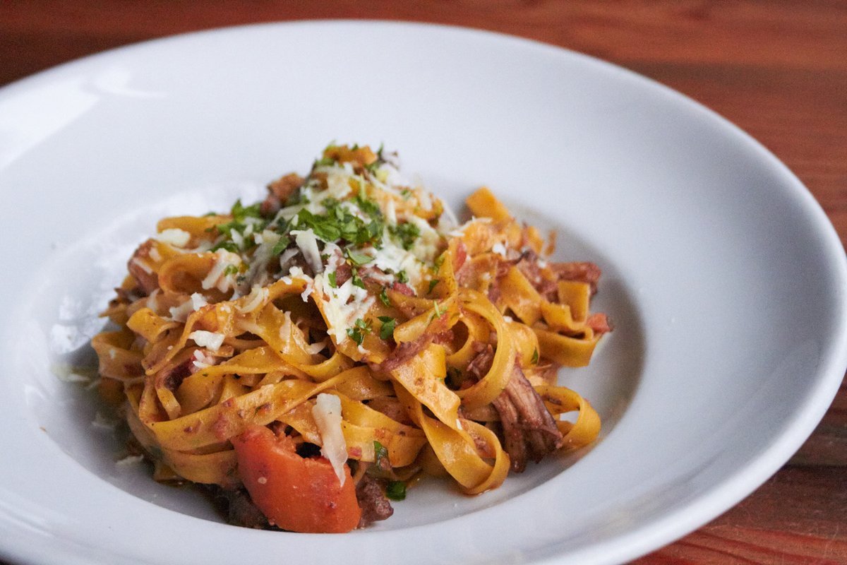 Tagliatelle w/ ceci beans, pancetta, tomato, white wine, oregano and parmigiana-reggiano!
.
.
.
.
.
#corsoberkeley #italianfood #Tuscany #Florentine #italianwinelist #housemadecocktails #housemadepasta #salumi #housemadesalumi #berkeleyrestaurants