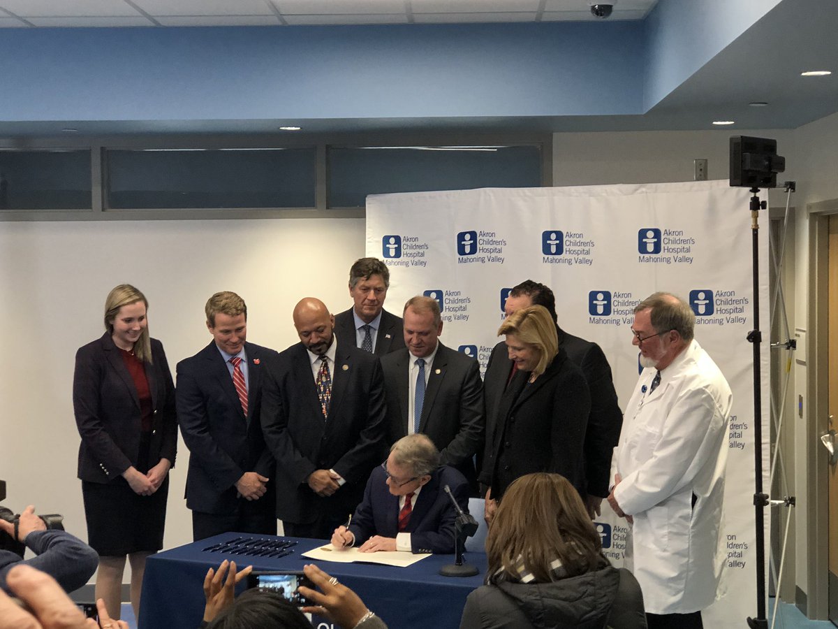 Tony_Gutowski's tweet photo. Great day out in the Mahoning Valley w @MikeDeWine and lawmakers from across the state signing HB12 - OH Children’s Behavioral Health Prevention Network - into law. Thanks to all who attended! https://t.co/RQfLHnPbLB