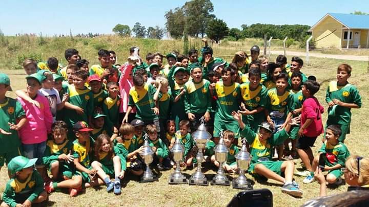 SportivoCerrito's tweet image. #Baby👧🧒

Llamado a aspirantes para integrar las categorías del año 2020, niños o niñas de 4 a 12 años.

Conunicarse al📱097302531 o 📱097302028

#CSC90años🔰