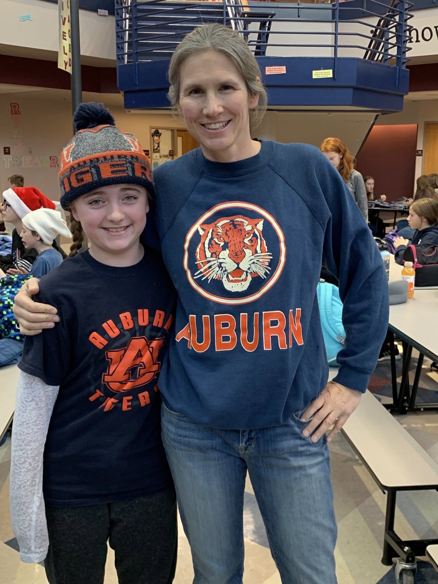 Representing on sports team day! #RanchViewSpirit <a href="/RanchViewMS/">RVMS</a> @ErinKyllo