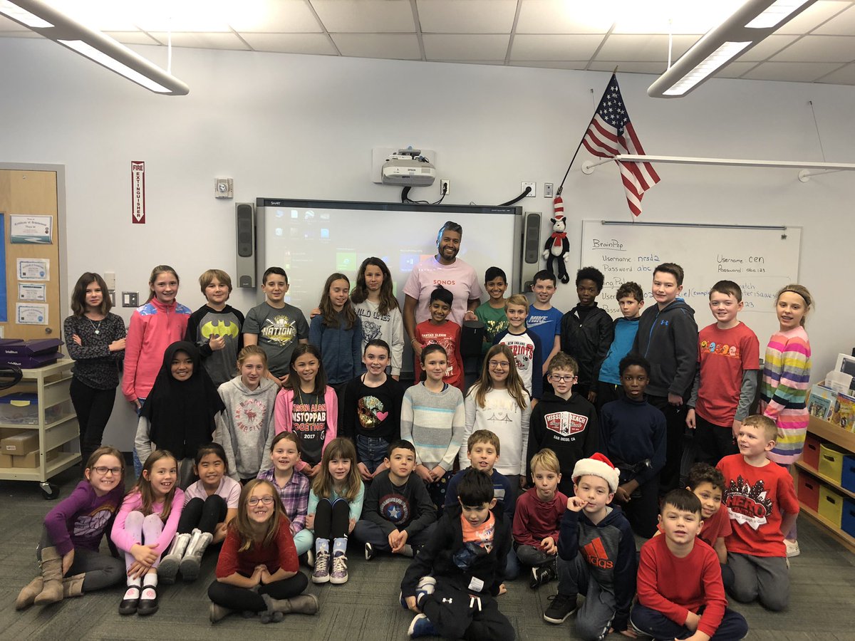 theRath79's tweet photo. One of my favorite events of the year! Showing kids the power of engineering during #HourofCode. Thanks to @pbackiel for being a rockstar teacher! Also big shout out to @Sonos for always being supportive and helping bring a little music to the classroom each year. https://t.co/6zPG3FJIr1