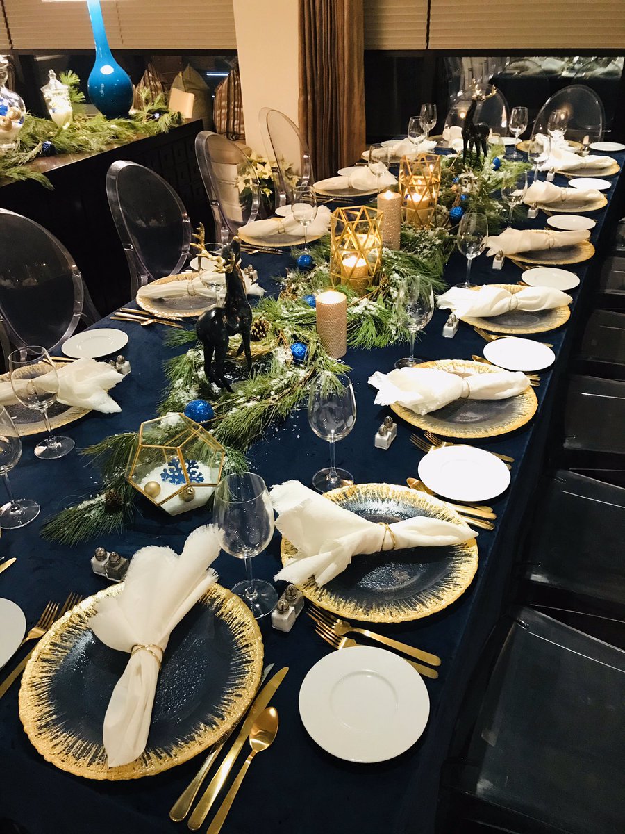 All the holiday feels at the private dinner. #RichsCatering #HappyHolidays