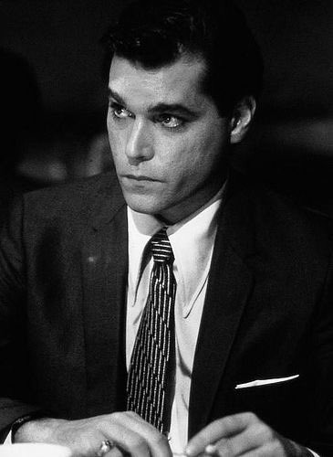 Ginnie_SP's tweet photo. Happy heavenly birthday to Ray Liotta! 
#birthdayboy #tribute #vintage #blackandwhitephoto #modernactor #modernmovies #RayLiotta https://t.co/Z6TLSaZhMF