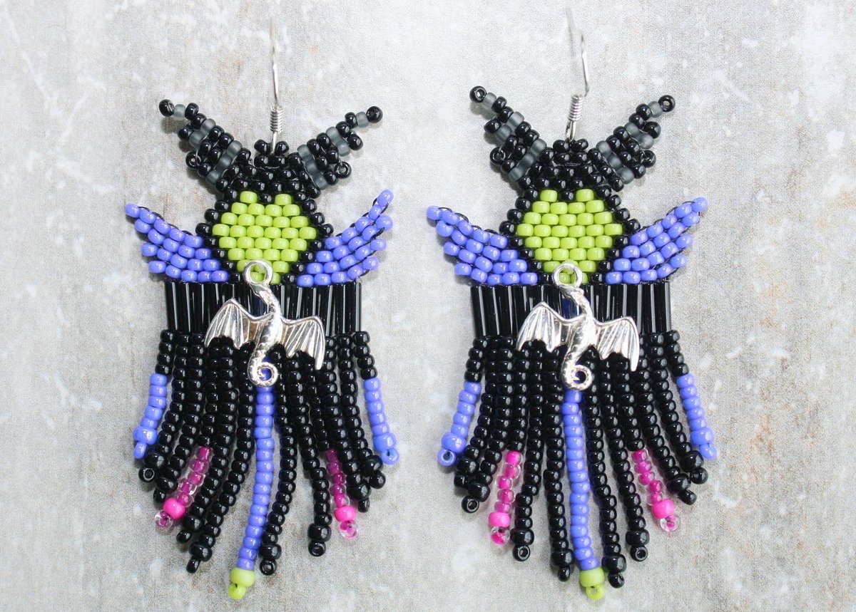 lltraders's tweet photo. 💜🖤 BACK IN STOCK!!
Maleficent Beaded Earrings 
Only 4 pairs available for immediate purchase! Sterling Silver dragon pendant with colors that POP and grab attention! 😲📸👏 Ships FREE! To Order ⤵️
https://t.co/n2giCUs1Qa
#Maleficent #disneyvillain #disney #sleepingbeauty https://t.co/azTrVLQilL