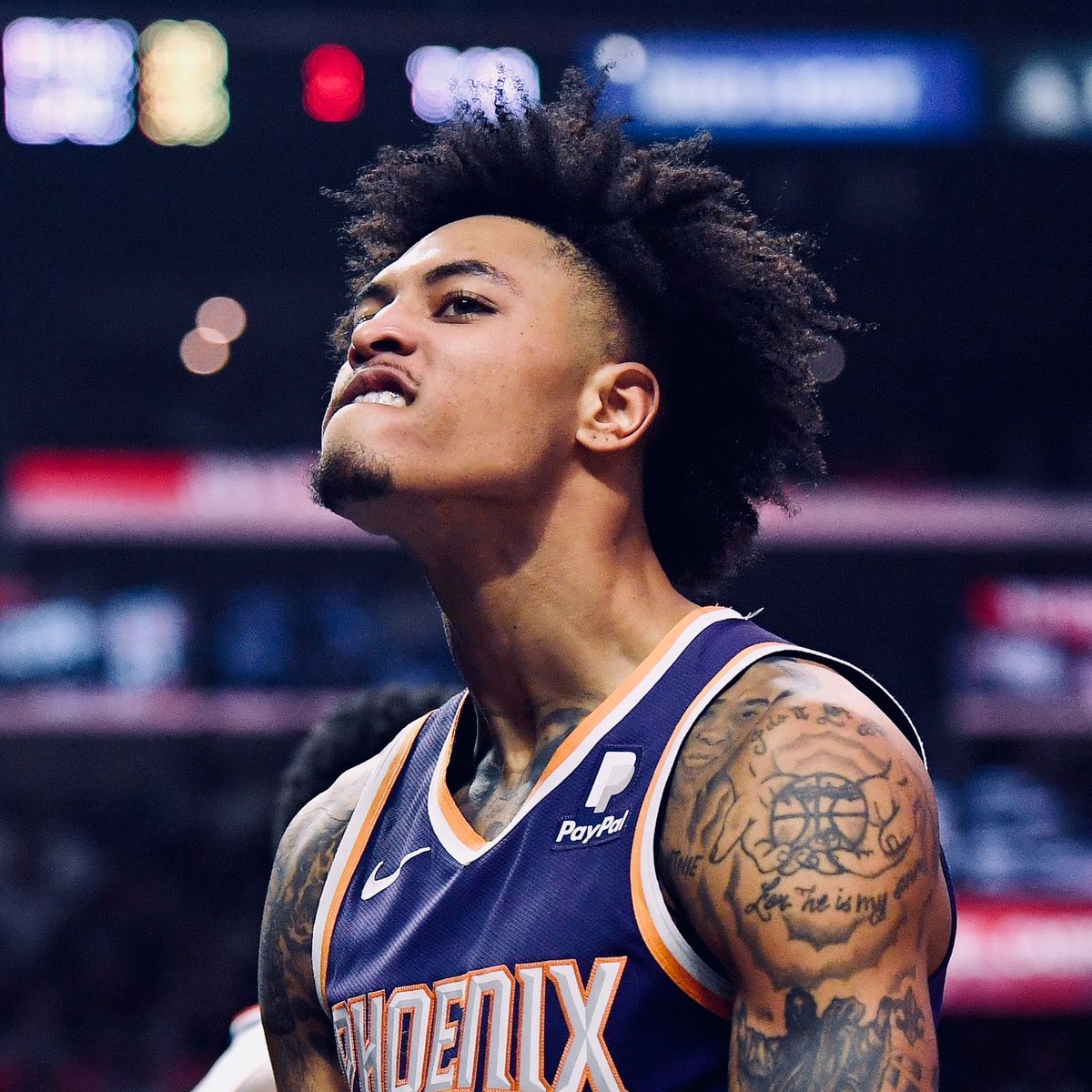 Hang this, <a href="/KELLYOUBREJR/">t$unami</a> 🔨