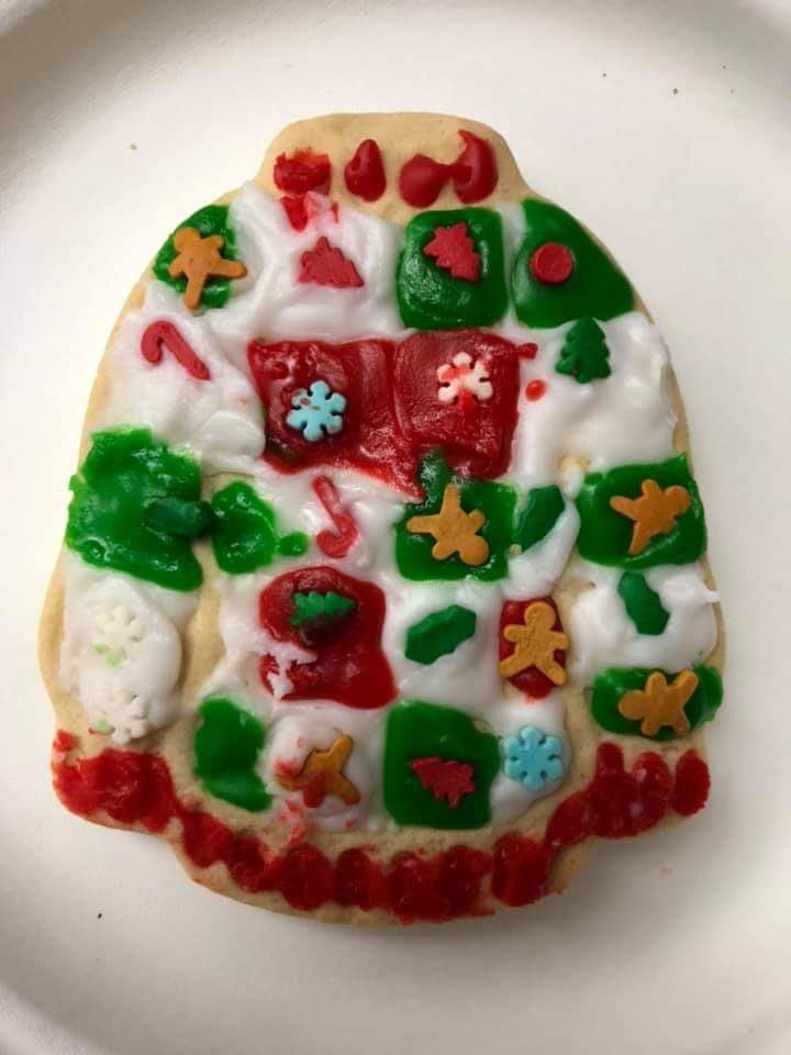 BIGSNBC's tweet photo. Community match Zainab and Hannah really need to consider opening up a bakery! These Christmas sweater cookies are amazing! Feel free to drop off at the office any time 🍪
#bigsnbc #biggertogether #matchactivity #christmascookies #christmasbaking https://t.co/pzFD4JdYv3