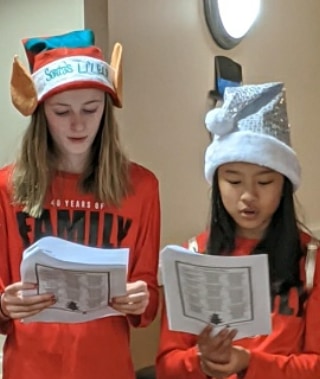 TranswayBball's tweet photo. Transway Basketball spreading more cheer this holiday season. Our U12 team visited a nursing home to spend time with and sing for the residents. #givingback #transway #Christmas #hamont https://t.co/9DGRzVYFjh