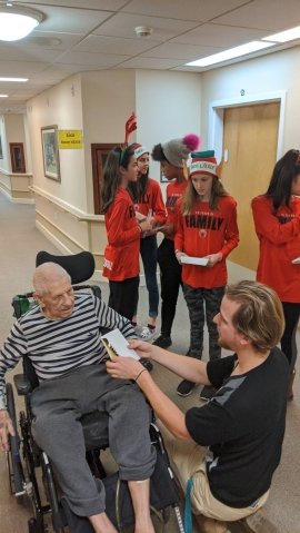 TranswayBball's tweet photo. Transway Basketball spreading more cheer this holiday season. Our U12 team visited a nursing home to spend time with and sing for the residents. #givingback #transway #Christmas #hamont https://t.co/9DGRzVYFjh