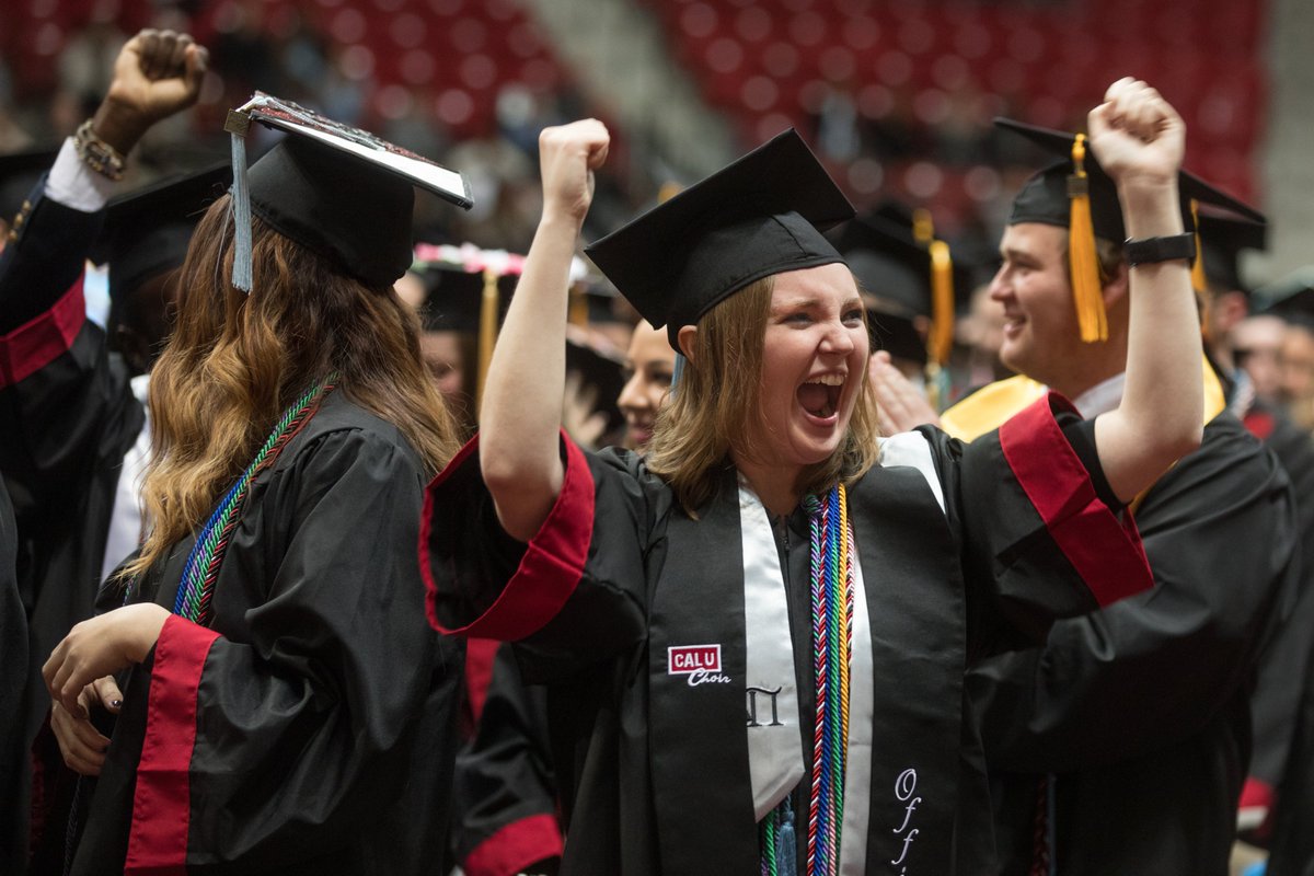 ZachFrailey's tweet photo. A couple quick commencement favorites. Working on telling the story though 4 photos! https://t.co/X1uAp6FYJa