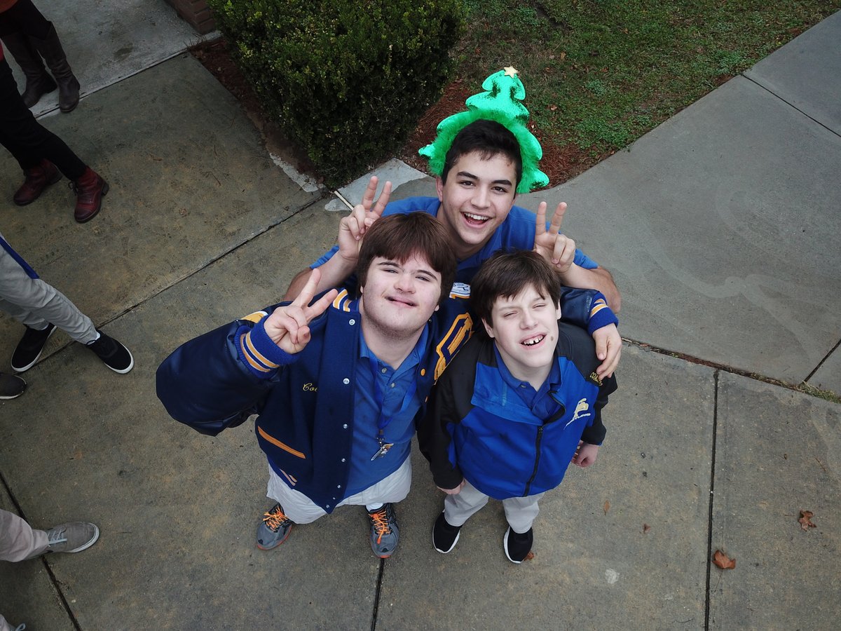 SPSWolfpack's tweet photo. Just one more exam period for @wolfnationsps.  It does appear that our CORE Pack-Mentor Program got a head start celebrating the Christmas season and sharing the peace and love of our Lord, Jesus Christ.  (Photos Carla Barwick, Sam Heap) #InclusiveCommunity #RespectForAllPersons https://t.co/SiVRrf6Fto