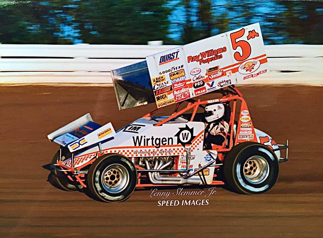SprintCarNews's tweet image. Cool shot of Mark Kinser from Lenny Slemmer jr