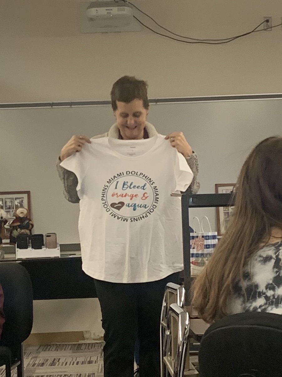 LAHSStudentSection tweet media