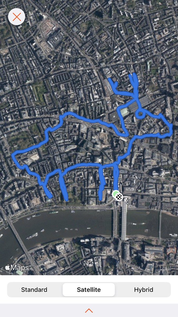stuartsfia's tweet image. Here is the next attempt of some stuART #RU2Cart for @runup2christmas. Not sure if I prefer the map or satellite image. You do get some strange looks running back and forth in London at lunchtime. #merceractive #MMRun 206