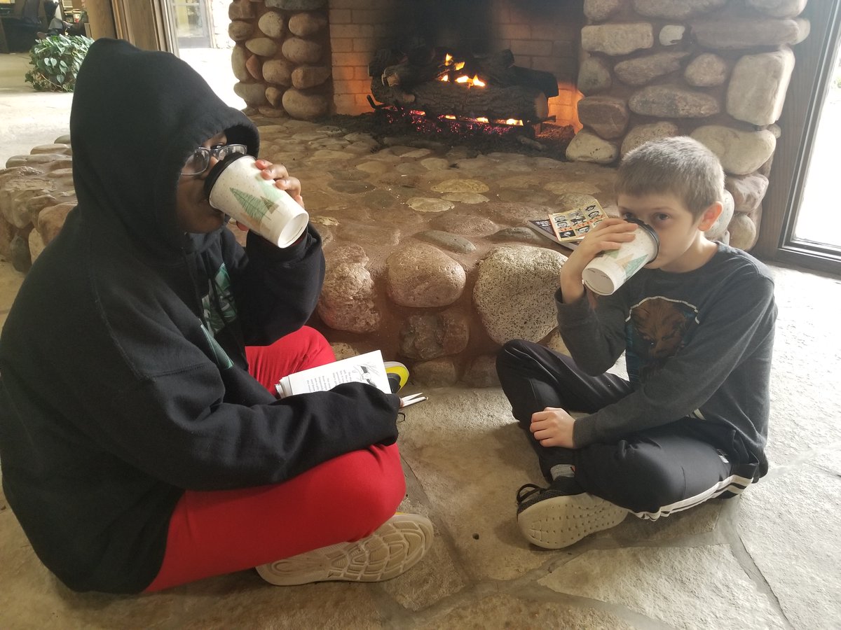 Mary Novak tweet media