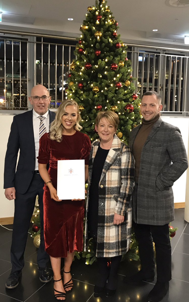 SarahCarters4's tweet photo. Yesterday marked a very proud moment, graduating @UlsterUni @UlsterSchSport as a Master of Science in Sport &amp; Exercise  Psychology w/distinction. A wonderful occasion spent with family to end 2019. Feeling very positive about what 2020 has to offer academically &amp; otherwise #proud https://t.co/sMQFN9Bkpi