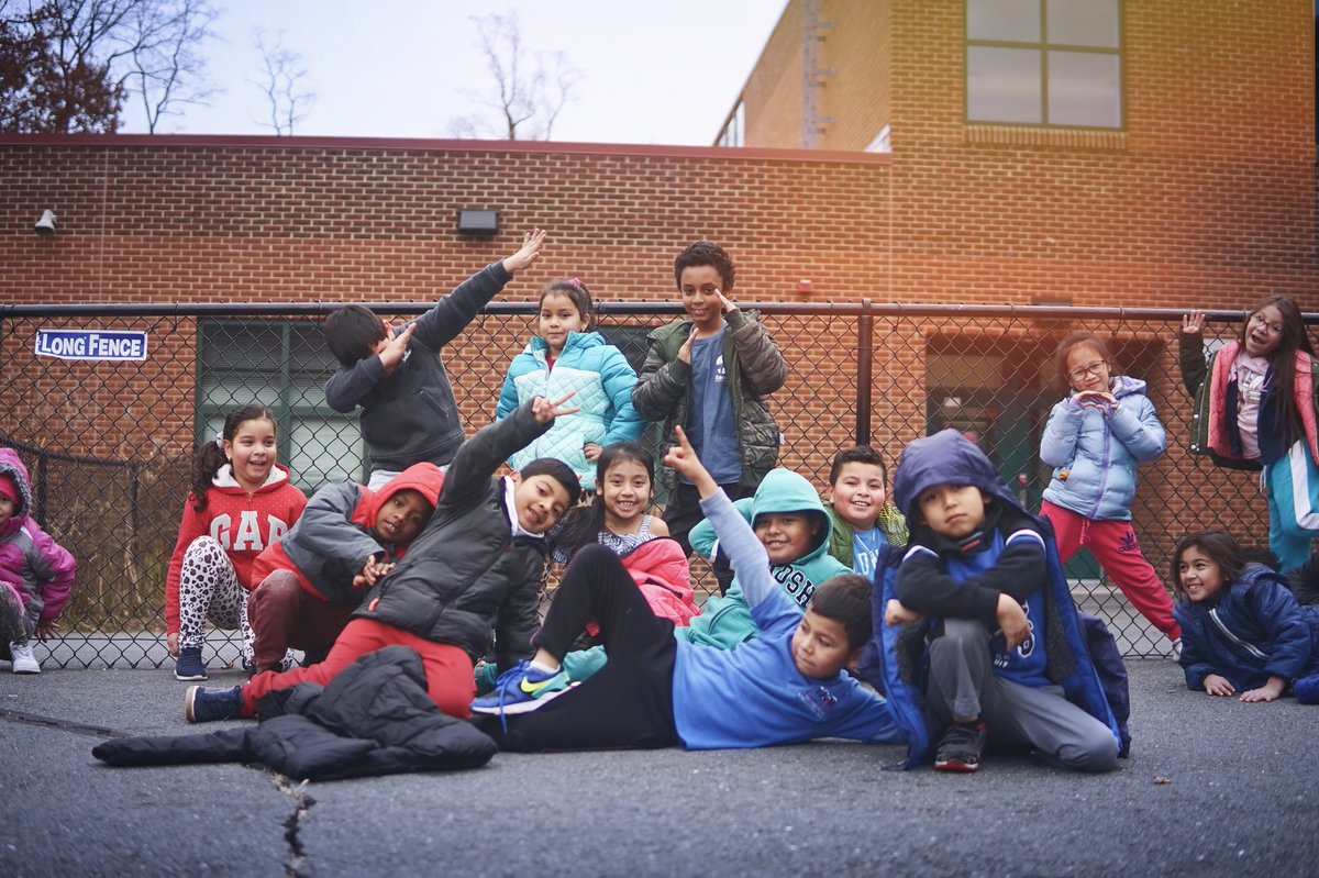 artatgres's tweet photo. The Recess Crew @grahamroades #empower https://t.co/YIi1McpVu0