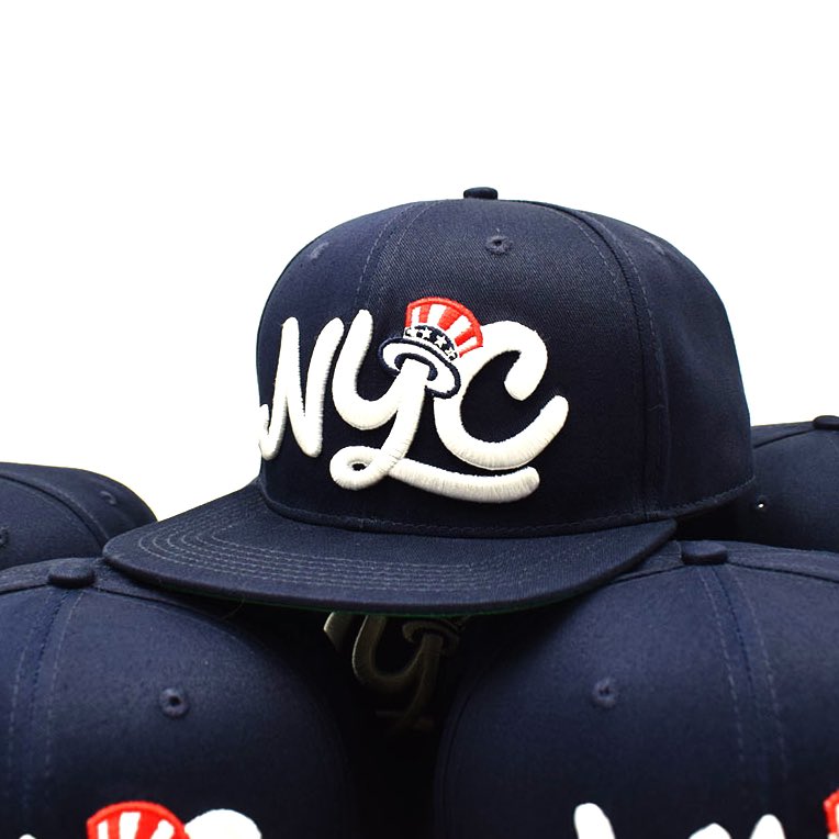 BronxPinstripes's tweet photo. The NYC snapback is now available in the BP @YankeesShop!

Only a limited number available today and tomorrow. All hats will be shipped priority mail on Friday to arrive by 🎄Christmas. 

📲: https://t.co/Dyc2gg7CHu https://t.co/ISjEea0Jgn