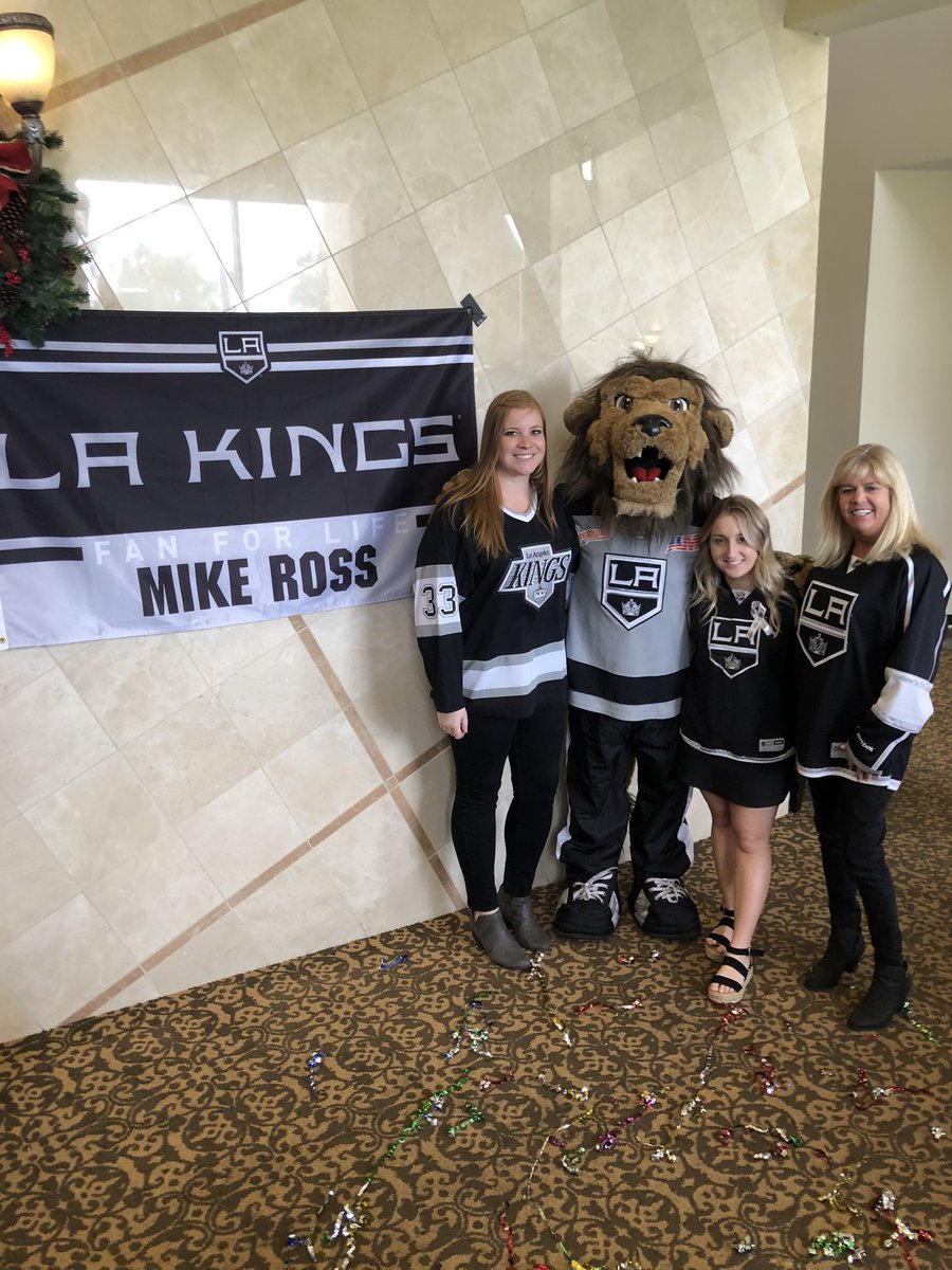 BaileyLAKings's tweet photo. Today I was honored to be at the Celebration of life for Mike Ross. #RIPmyFriend https://t.co/MQcSrmAjeW