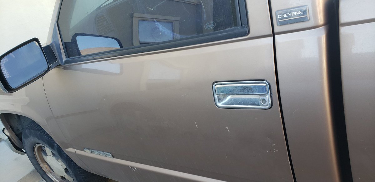D4RK5YD's tweet photo. Hey @chevrolet @ChevyTrucks this truck has been in my family for ages! My dad loved this truck It's always been good to us. It was passed down to me after he passed this past February... How many likes so you all can hook me up with a new one so I can retire ol' faithful. #Chevy https://t.co/lDxZ7X3gBl