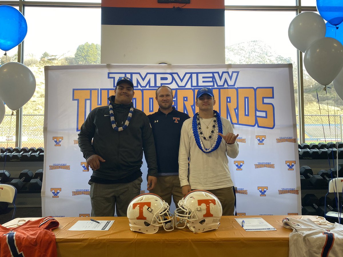 T_BirdFootball's tweet photo. Congrats to @aloisio_mac and @LoganPili8 for signing to @BYUfootball today!! Go out and represent Timpview Football well! #B1RDGANG⚡️ https://t.co/XKjpSybp0o