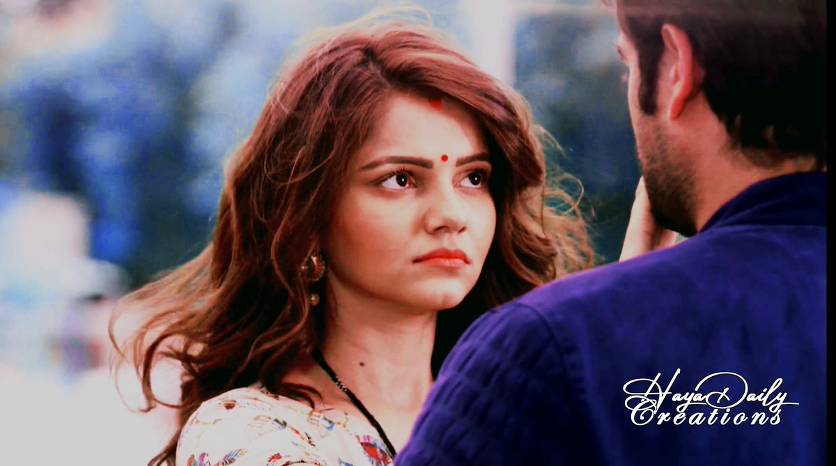 curlyyyh3ad_'s tweet photo. #Saumya covers #Harman's mouth when he's about to utter something bad! ππ€£
H : Aur agar aisa hua bhi na toh main toh
(he meant dhishum dhishum π)
S : Gaali nahi ji π€«
#ReliveHaYa https://t.co/MiEBfK7GLT
