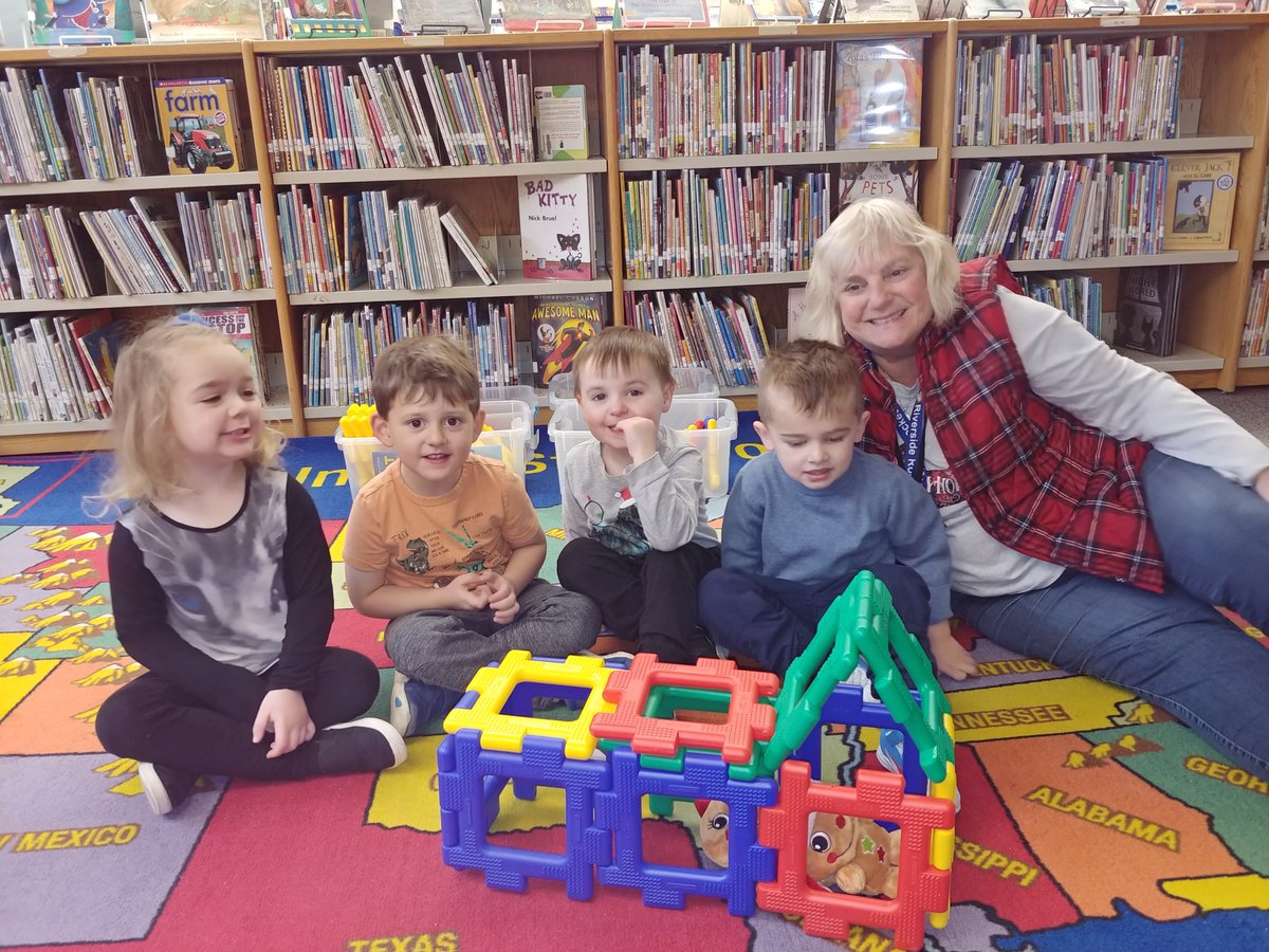 RiversideRockts's tweet photo. After reading, "Gingerbread Baby," Little Falcons celebrated by building gingerbread houses with Makerspace materials. #sweetfun https://t.co/PBH91ZsKRJ