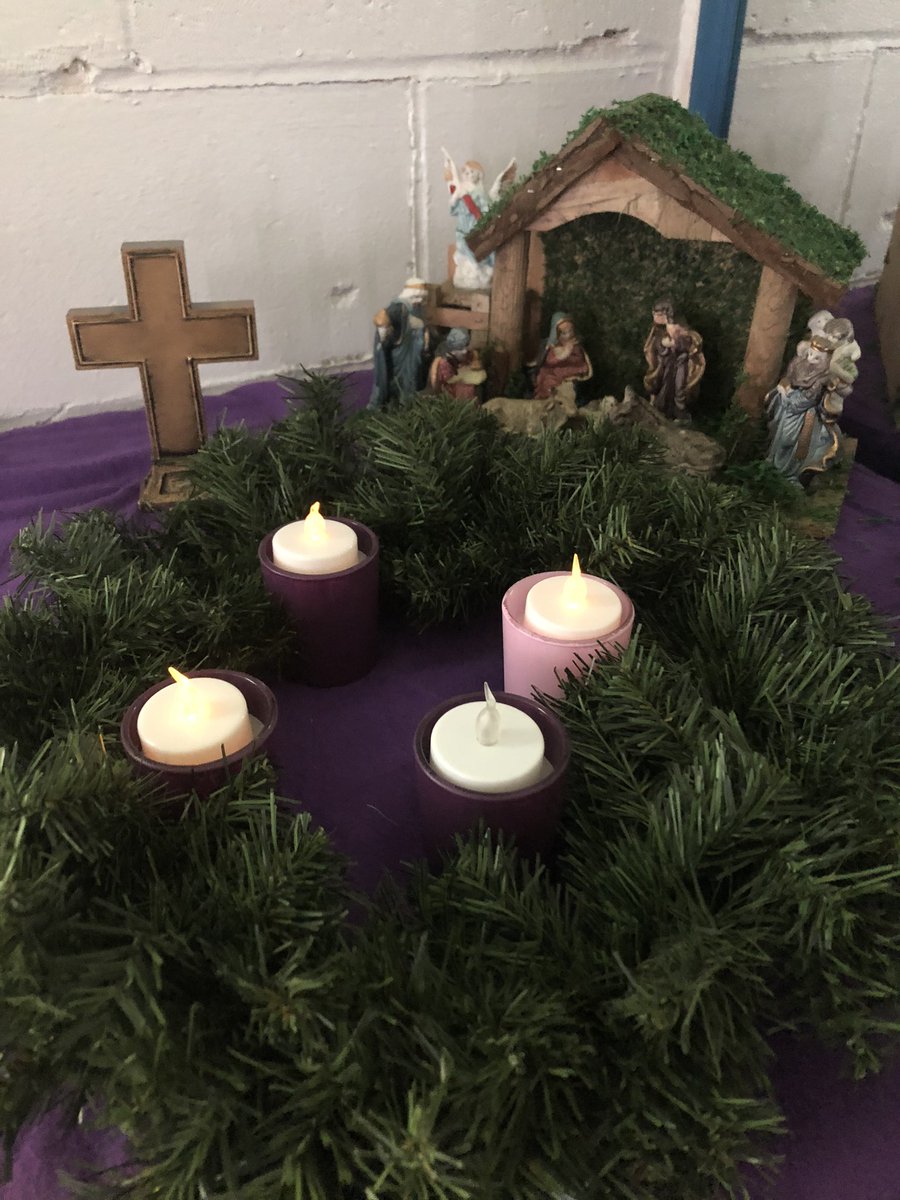 mswaters_'s tweet photo. The Chickadees class lit the third candle on our Advent wreath this week. The pink candle represents joy  and is meant to remind us of the joy that the world experienced at the birth of Jesus #ocsbAdvent https://t.co/RTePaCuWdr