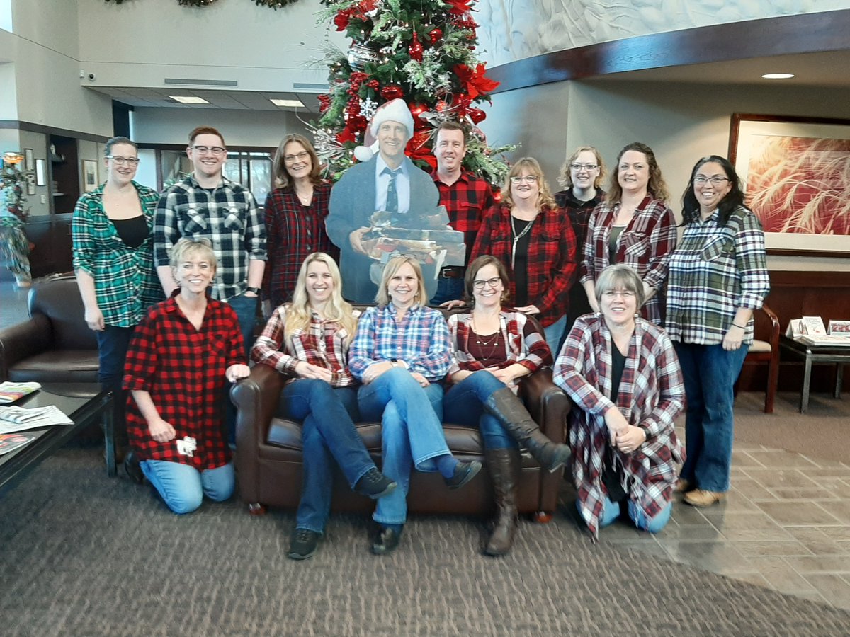 AndoverSB's tweet photo. Channel the flannel! #flannel #plaidtidings #communitybanking #ChristmasSpirit #ChristmasVacation https://t.co/ML9nPrGYXB