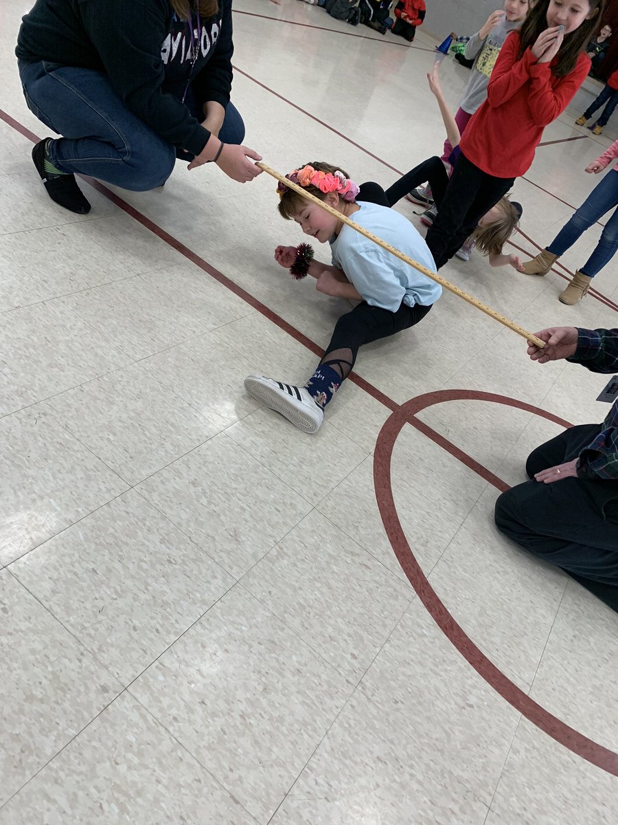 MinnichChelsea's tweet photo. Limbo lower now! #behaviorincentive #ACSPresents https://t.co/2I7W0LQj3z