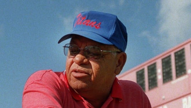 Herman Boone, legendary coach of @TCTitanFootball (Remember the Titans), has passed away at 84. Rest In Peace Bro. Boone 🙏🏾. #CoachBoone #omegapsiphi #RememberTheTitans 📸: USA Today
