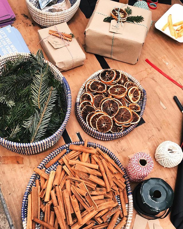 Loved the wrapping station @plasticfreepeckham had set up at Pexmas the other week. Gave me lots of ideas for sustainable wrapping and got me all excited about wrapping our Christmas presents! I often save old wrapping paper and ribbon that I think are p… ift.tt/36KmuM4