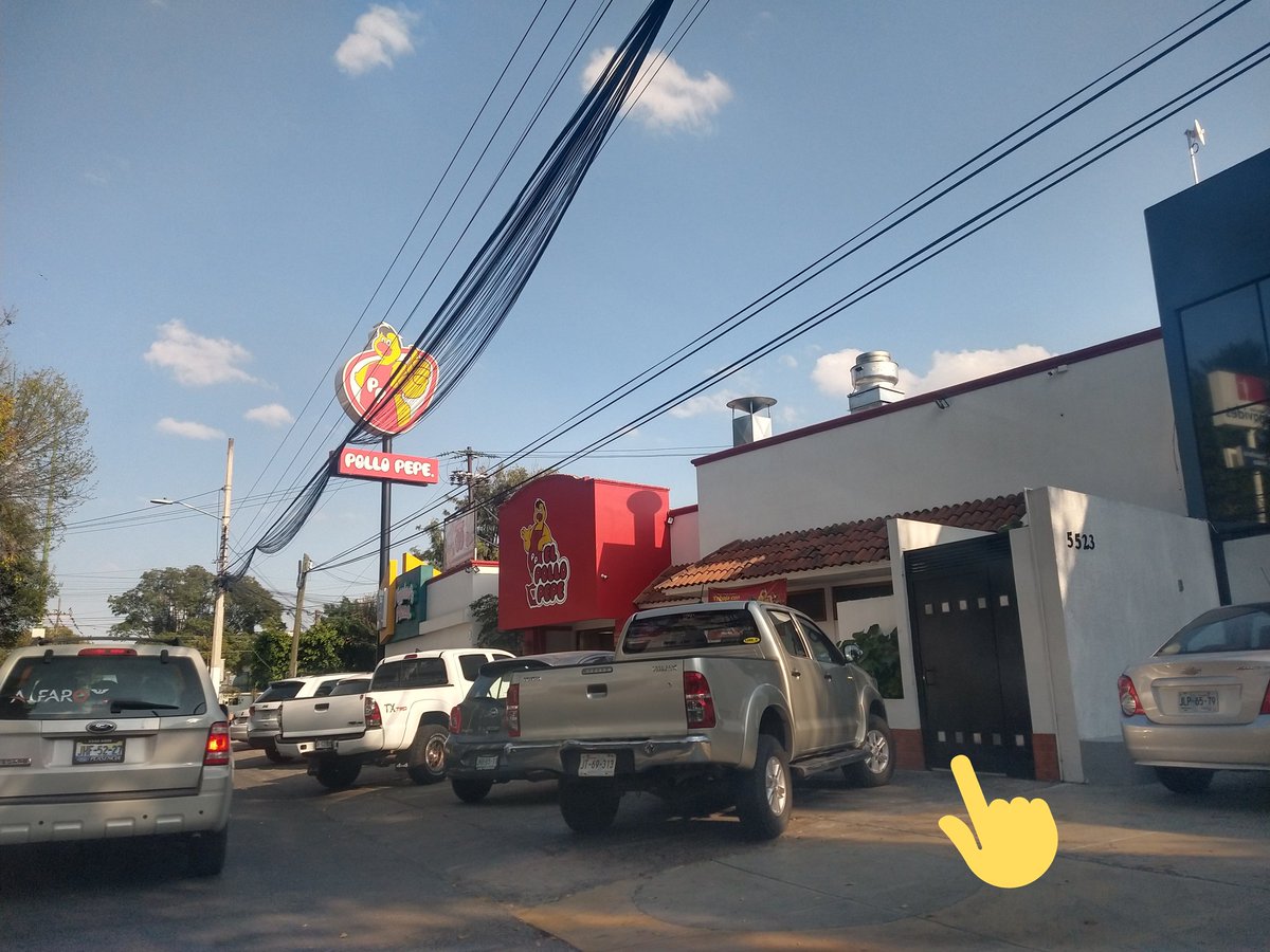 PoderAG_Jal's tweet photo. Oye @PolloPepe gandalla ya devuelve la banqueta que te robas.
Tepeyac y Niño Obrero. @MovilidadZap

@JaliscoVial (para nuestras estadísticas, que al cabo no atienden) https://t.co/TYpb1rlzBQ