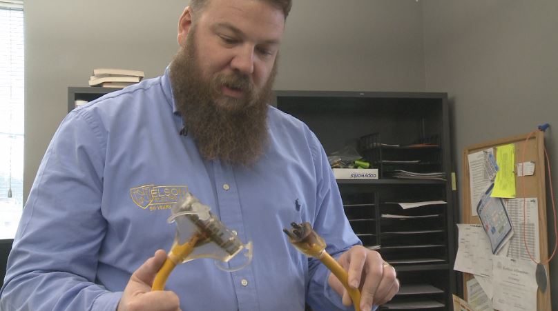 KWWL's tweet photo. Are you going all out with decorations and lights for the Holidays? Tonight at 5 &amp; 6 pm we're talking with an area electrician about the dos and don'ts after 11 house fires in Cedar Rapids. https://t.co/HkRiazAPTe