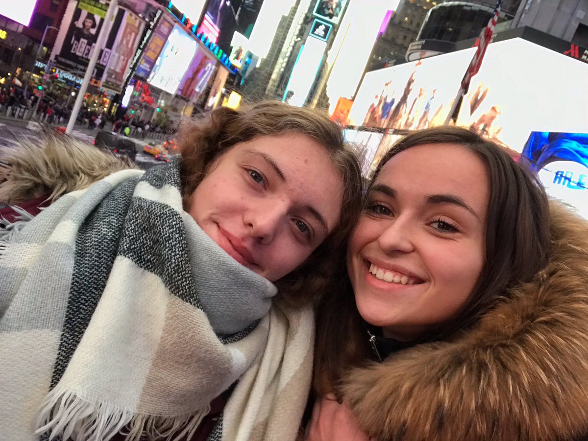 eva_mettaie's tweet photo. Comment terminer l’année en beauté après la Thaïlande, Bali, Boston et Montréal ??? ⬇️ https://t.co/JfEbe7ACOk