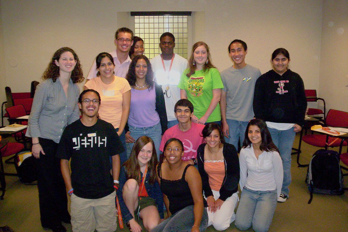 LEDA_Scholars's tweet photo. #WaybackWednesday for #LEDAat15:
With our final #WBW of the year, we are thankful for the incredible LEDA Community. From Co.1 to Co.15 and everyone in between, #LEDAScholars, #LEDACareerFellows, and our whole family are what make LEDA so special!
#TheFutureOfLeadership https://t.co/DIy9yH088H