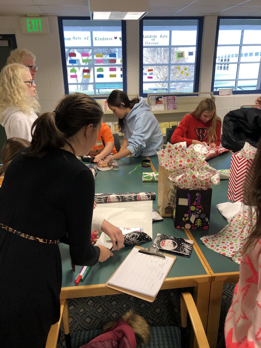 Molly Gezon tweet media