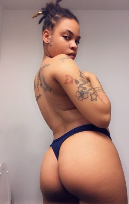 CashApp: $laveauxxx  PayPal: https://t.co/8jRjqzW6EB Venmo: mlaveau   $end #footfetish #findom #paypig<a href="/tag/footfetish"class="tags"><span>#footfetish</span></a><a href="/tag/goddess"class="tags"><span>#goddess</span></a><a href="/tag/master"class="tags"><span>#master</span></a><a href="/tag/slave"class="tags"><span>#slave</span></a><a href="/tag/findom"class="tags"><span>#findom</span></a><a href="/tag/paypig"class="tags"><span>#paypig</span></a>