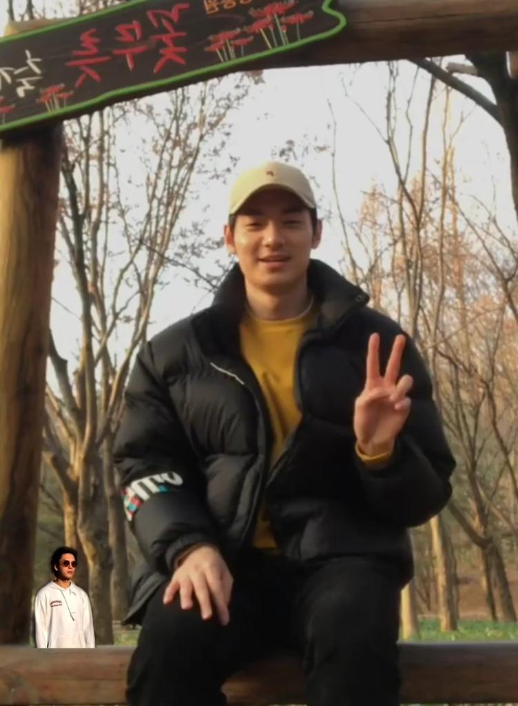 Tiny Dohyung with Kyungjun at Bundang Central Park