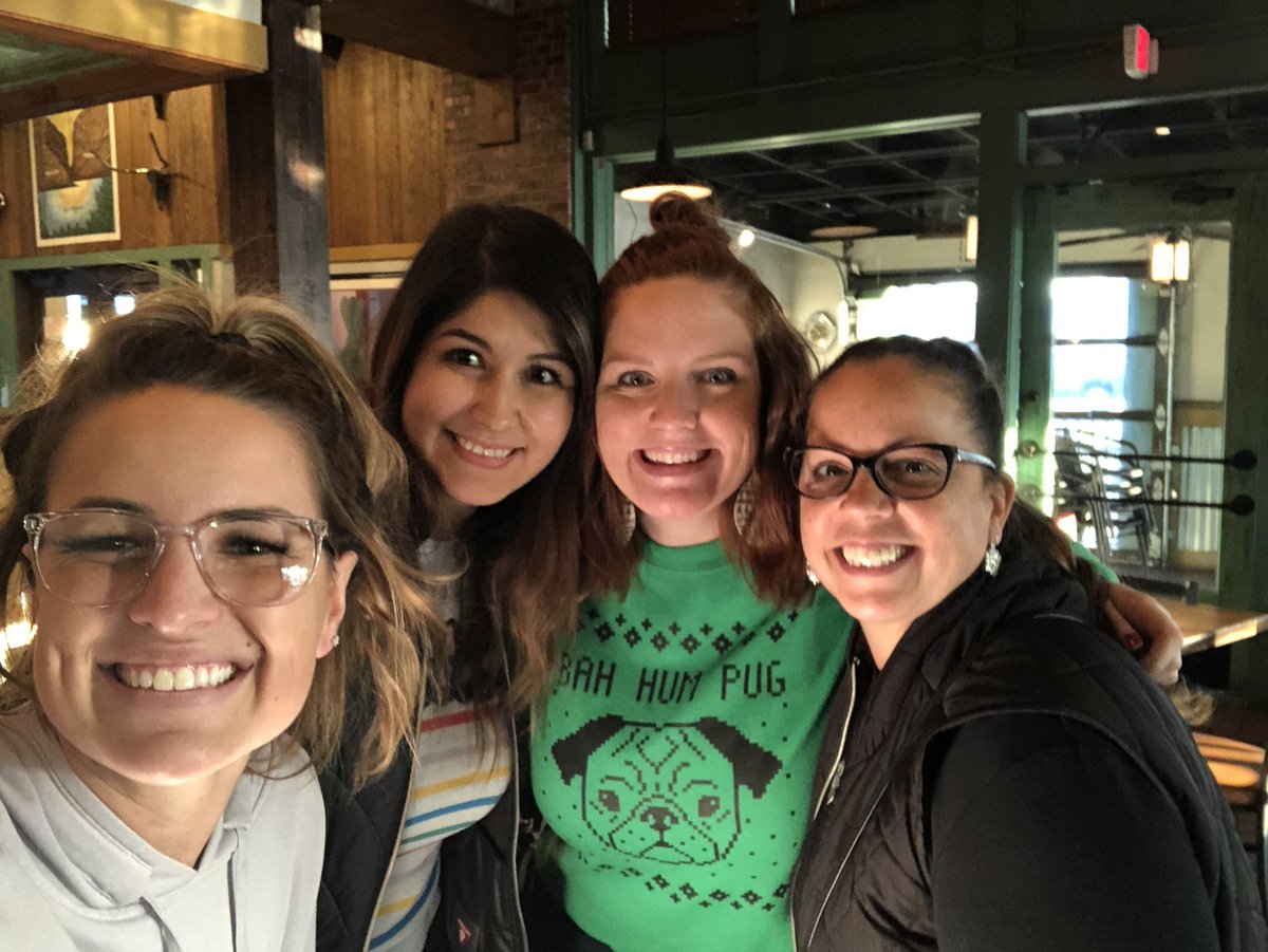 firstgradejam's tweet photo. Fabulous four forever #Barronworldfamous @tricialancas1 https://t.co/U9A79F3voM
